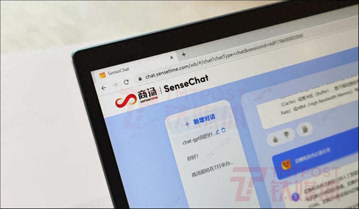 中国AI大模型集体涌现，能否挑战ChatGPT统治地位？